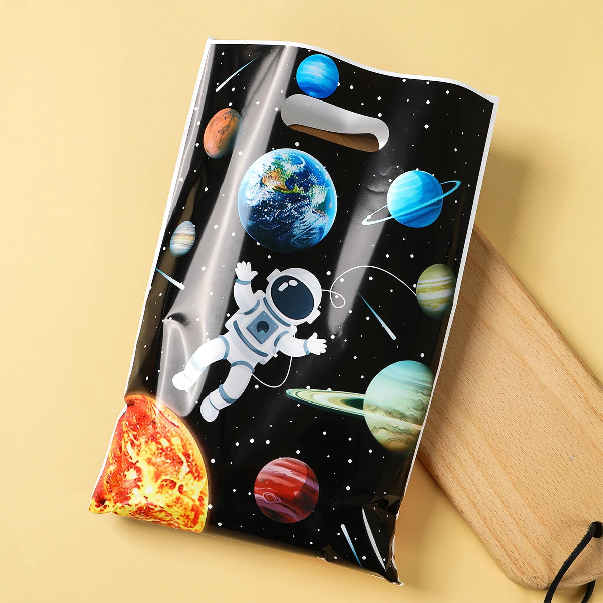 10/25/50Pcs Cartoon Outer Space Astronaut Theme Party Gift Packing Bag Candy Cake Pouch Bag for Kids Happy Birthday Party Favors - Stardrop Supply Co